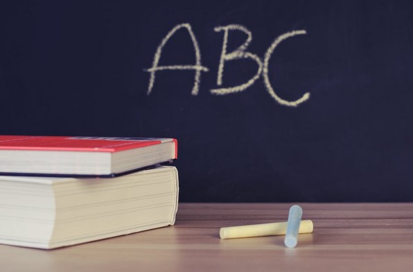 剑桥少儿英语道歉及洗浴进餐语法必备