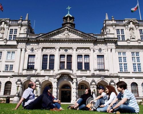 剑桥通用英语考试中的抱怨情绪如何表达　　