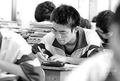 PTE英语考试：掌握语法及学会使用排除法！（2）