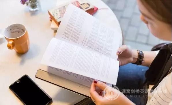 如何在短时间内高效地备考PET考试？