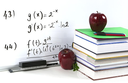 KET英语听力常考话题：问路与交通